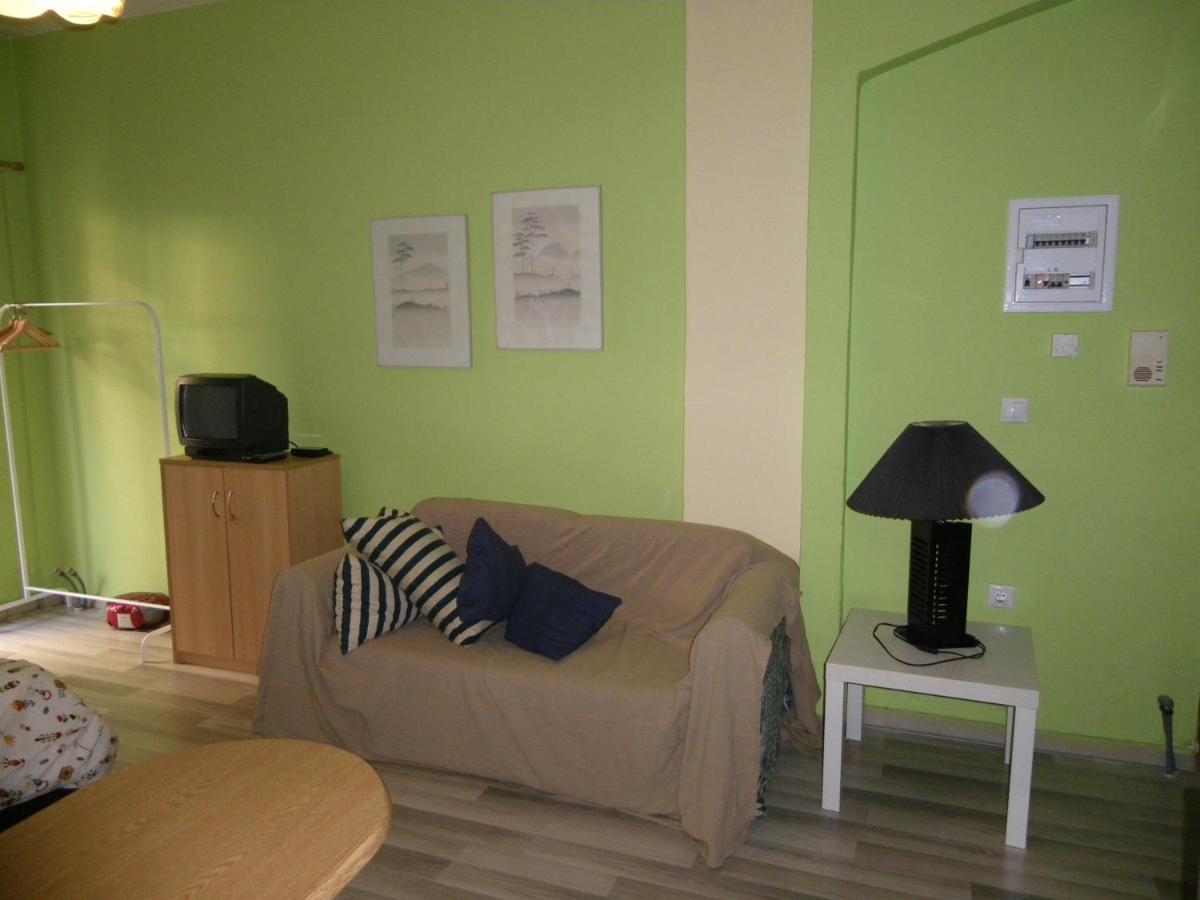 Homy Cozy Studio Towards The Centre Salonicco Esterno foto
