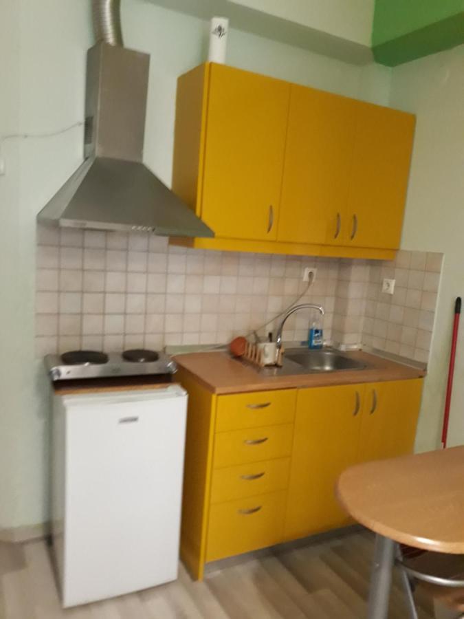 Homy Cozy Studio Towards The Centre Salonicco Esterno foto